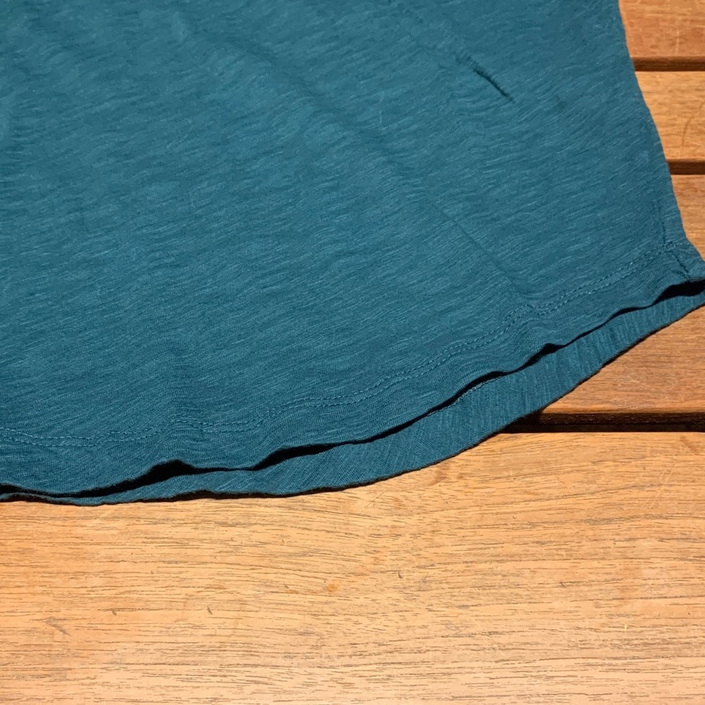 EUC GOLDIE LEWINTER Luxury Teal Crew Neck Lightweight Long Sleeve Tee Small - Picture 6 of 7